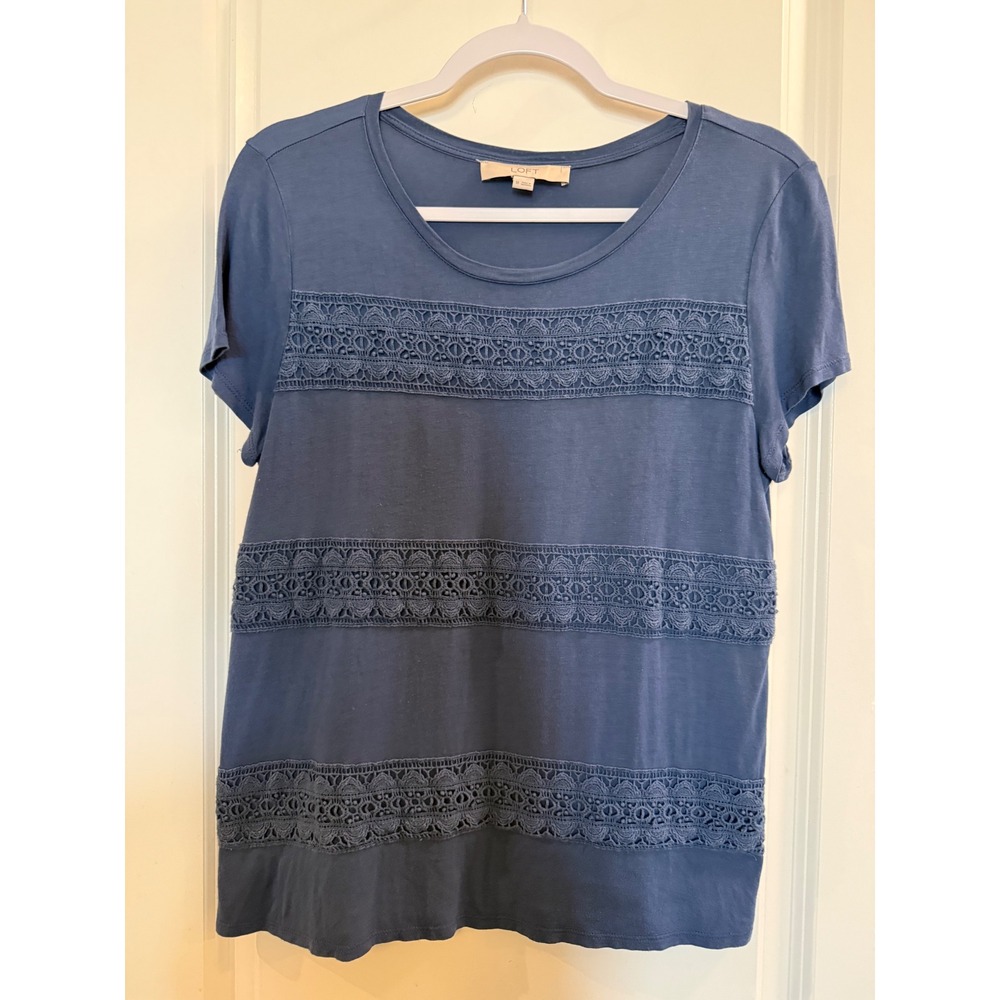 LOFT Womens Medium Blue Crochet Lace Panel Short Sleeve Scoop Neck T-Shirt Top
